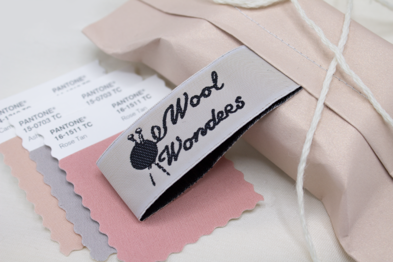 The characteristics of a woven label - Nominette