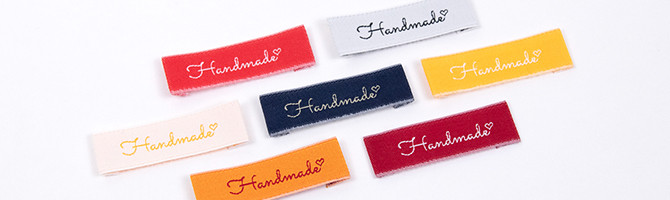 Etiquetas cosidas "Handmade"